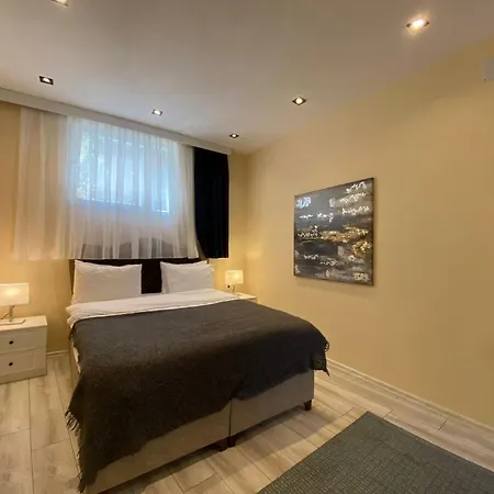 Stylish Sea View 2 Bedroom Steps To The * Bogazici